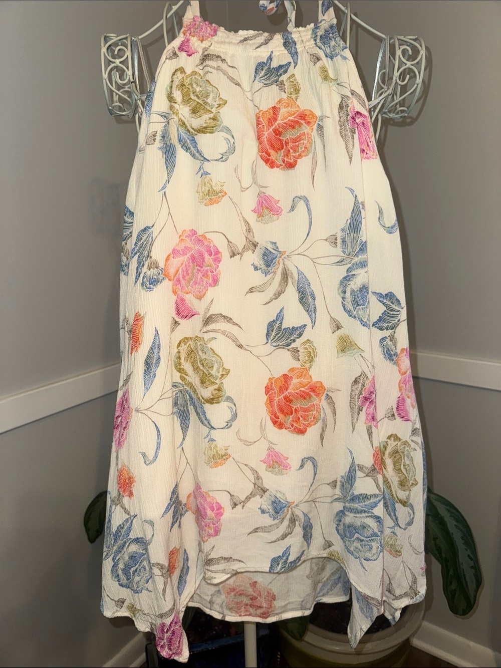 O’ Neill White Floral Top like NEW!